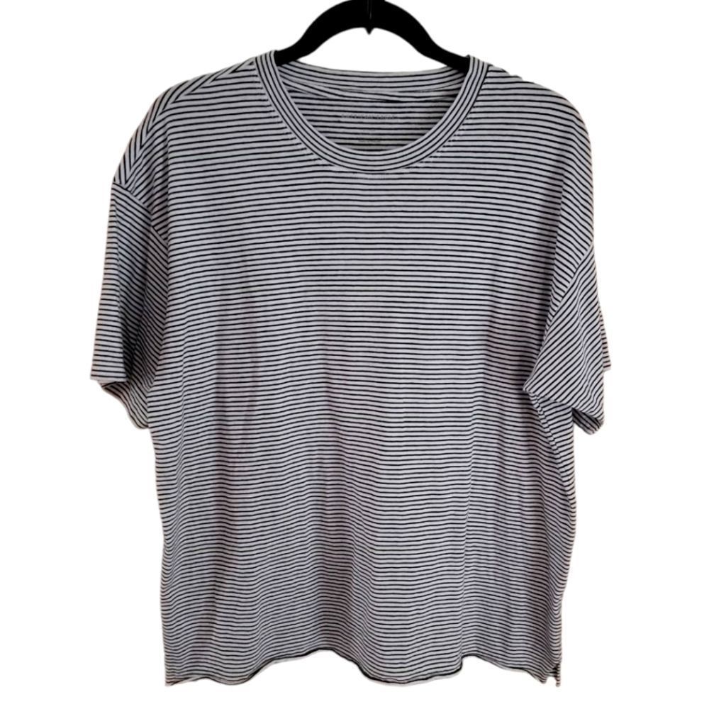 American Eagle Black White Striped Short Sleeve Top Small